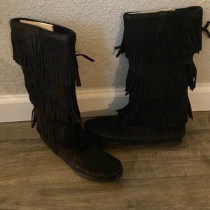 Fringe boots